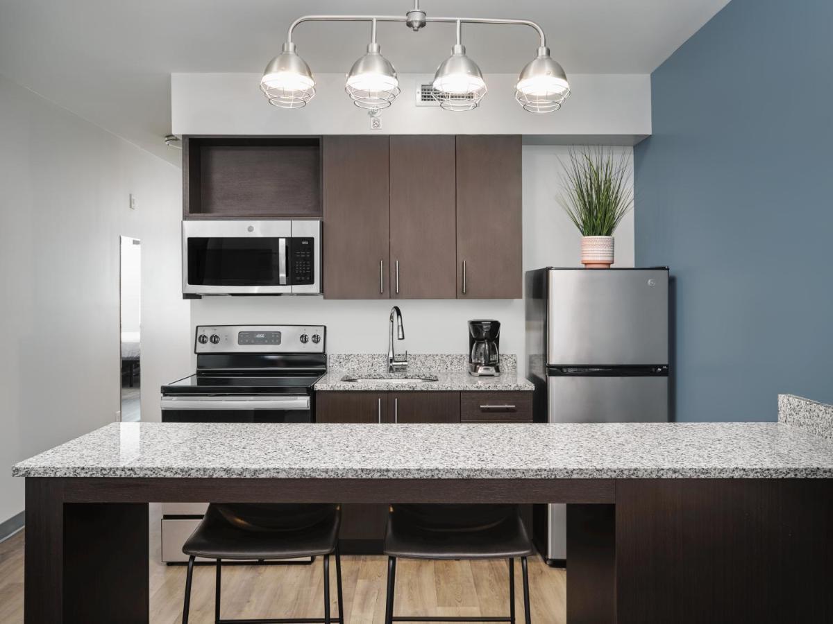 Stayapt Suites San Antonio-Randolph Live Oak Dış mekan fotoğraf